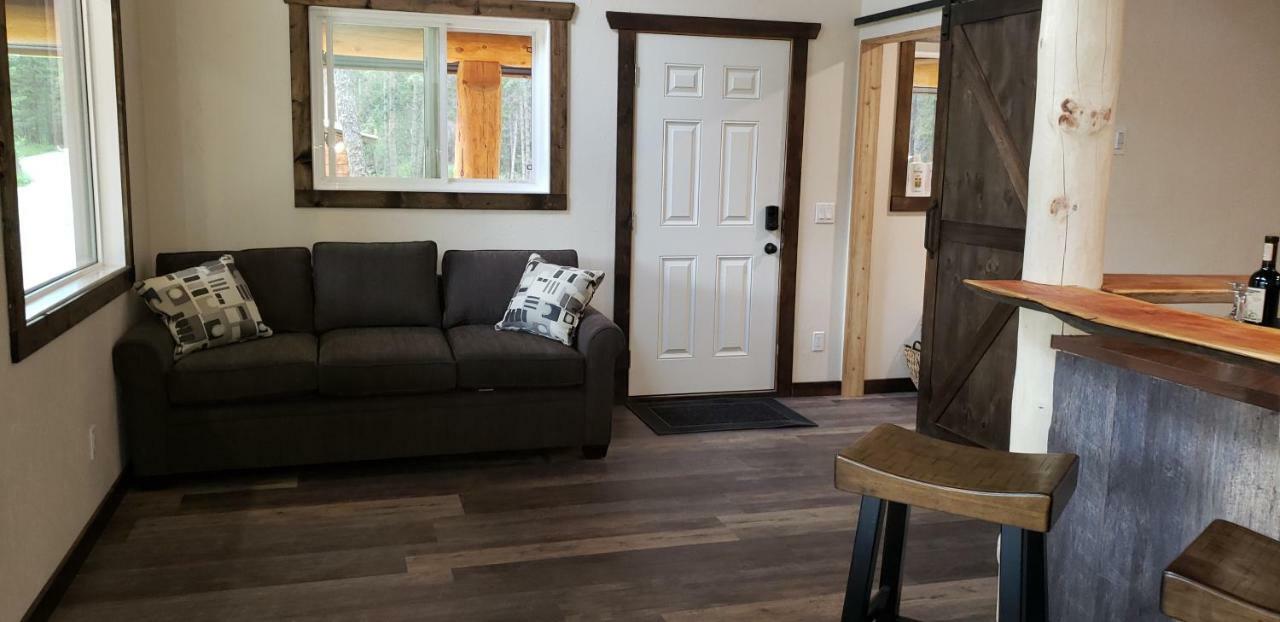 Kicking Horse Canyon Guest House Golden Eksteriør billede